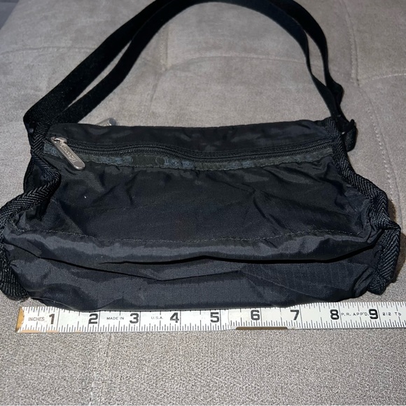 Vintage LeSportsac Classic Hobo Nylon Crossbody/shoulder Bag Purse Signature - Picture 12 of 14